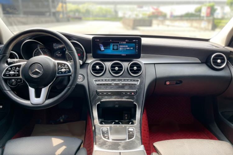 Used Mercedes-Benz C-Class 2019 C 260 L Sport Edition Interior 1