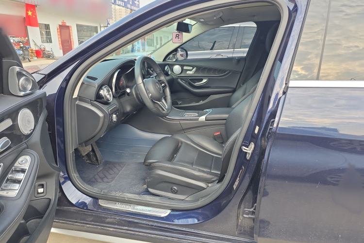 Used Mercedes-Benz C-Class 2019 C 260 L Sport Edition Interior 1