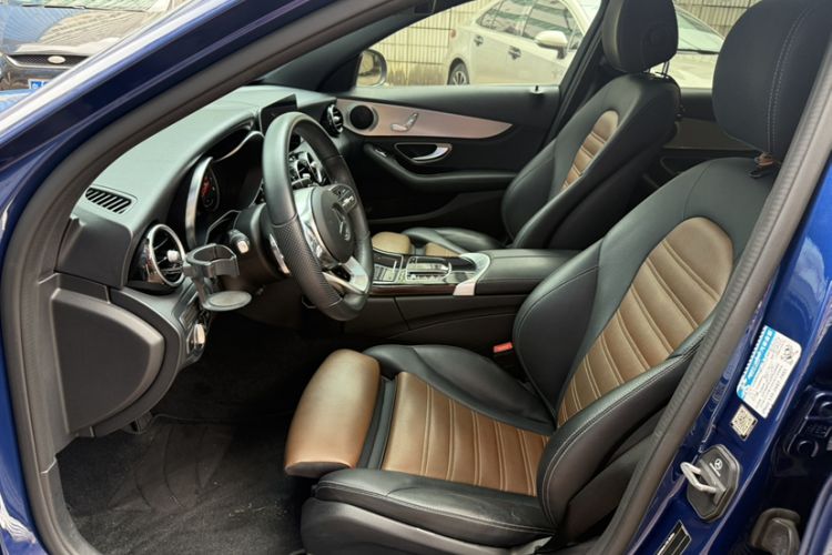 Used Mercedes-Benz C-Class 2019 C 260 Sport Edition Interior 10