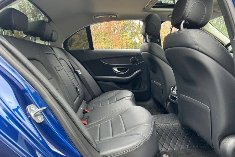 Used Mercedes-Benz C-Class 2019 C 180 L Fashion Edition Sport Version Interior 12