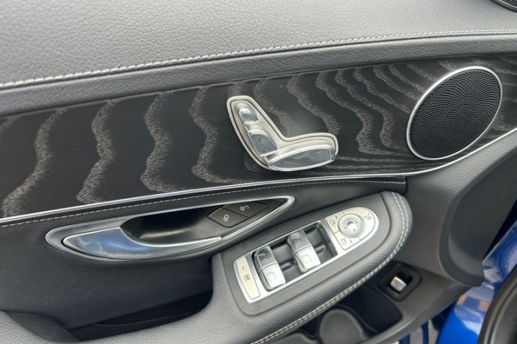 Used Mercedes-Benz C-Class 2019 C 180 L Fashion Edition Sport Version Interior 13