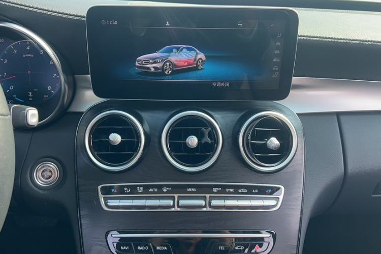 Used Mercedes-Benz C-Class 2019 C 260 L 4MATIC Sport Edition Interior 14