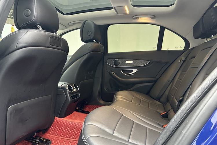 Used Mercedes-Benz C-Class 2019 C 260 L Sport Edition Interior 2