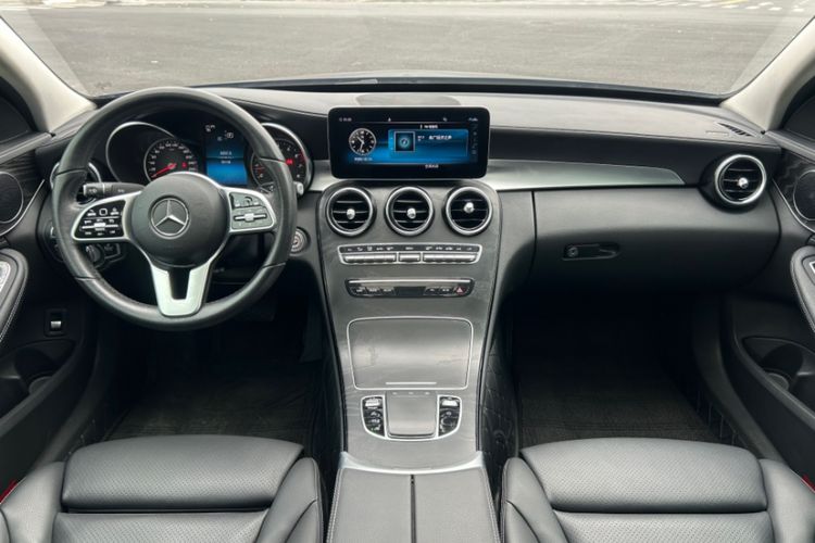 Used Mercedes-Benz C-Class 2019 C 180 L Fashion Edition Sport Version Interior 2