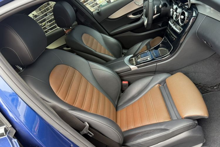 Used Mercedes-Benz C-Class 2019 C 260 Sport Edition Interior 2