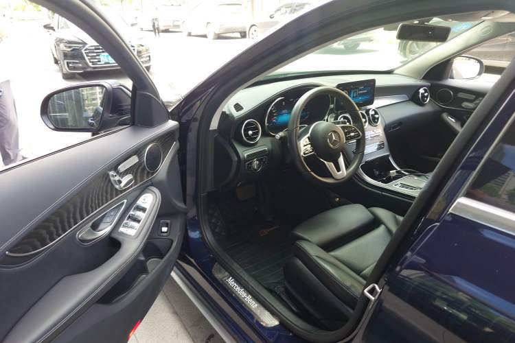 Used Mercedes-Benz C-Class 2019 Restyled C 260 L Sport Edition Interior 3