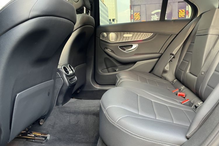 Used Mercedes-Benz C-Class 2019 C 180 L Fashion Edition Sport Version Interior 4