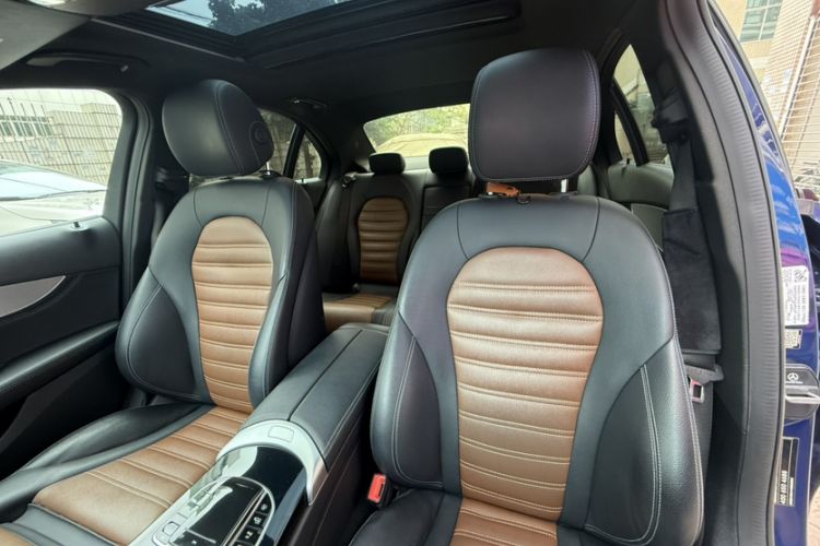 Used Mercedes-Benz C-Class 2019 C 260 Sport Edition Interior 6