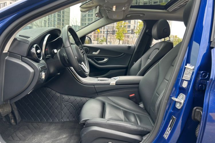 Used Mercedes-Benz C-Class 2019 C 180 L Fashion Edition Sport Version Interior 7