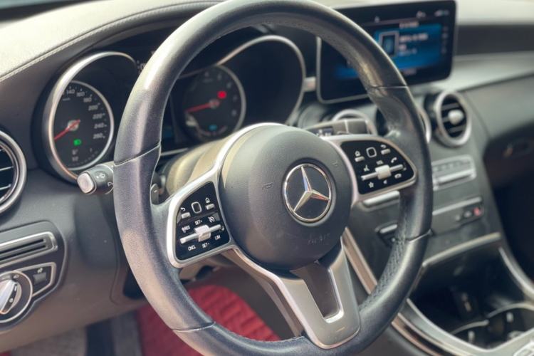Used Mercedes-Benz C-Class 2019 C 260 L Sport Edition Interior 7