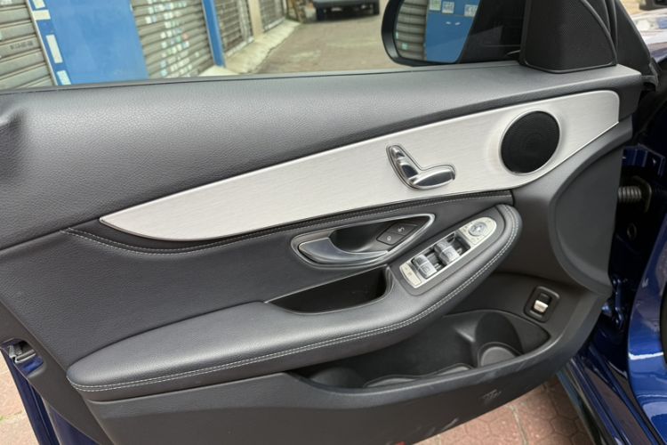 Used Mercedes-Benz C-Class 2019 C 260 Sport Edition Interior 8