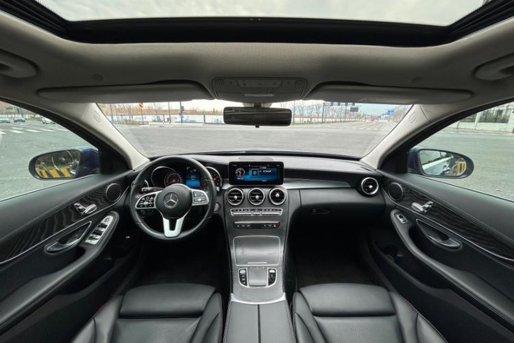 Used Mercedes-Benz C-Class 2019 C 180 L Fashion Edition Sport Version Interior 9