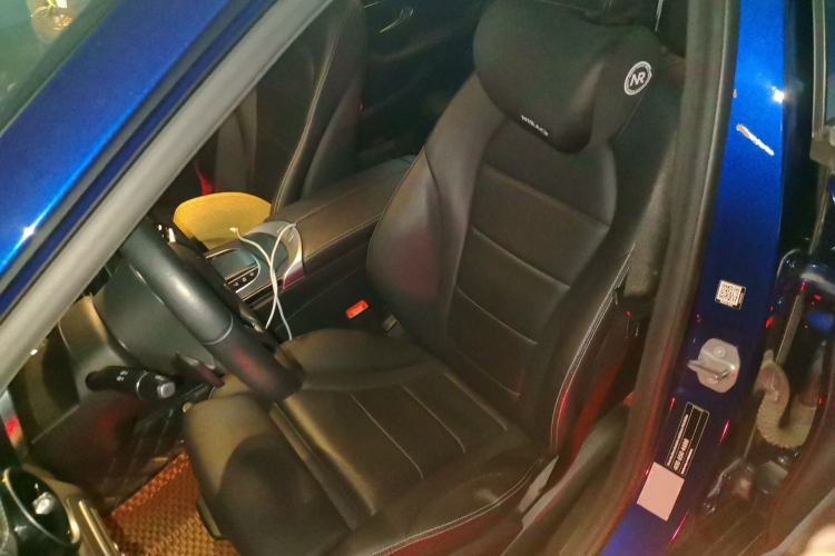 Used Mercedes-Benz C-Class 2019 C 180 L Fashion Edition Sport Version Left Front Seat