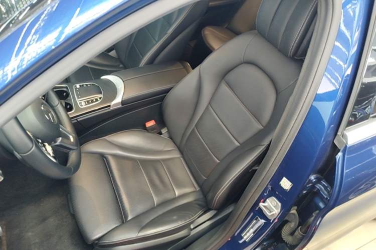 Used Mercedes-Benz C-Class 2019 Restyled C 260 L Sport Edition Left Front Seat