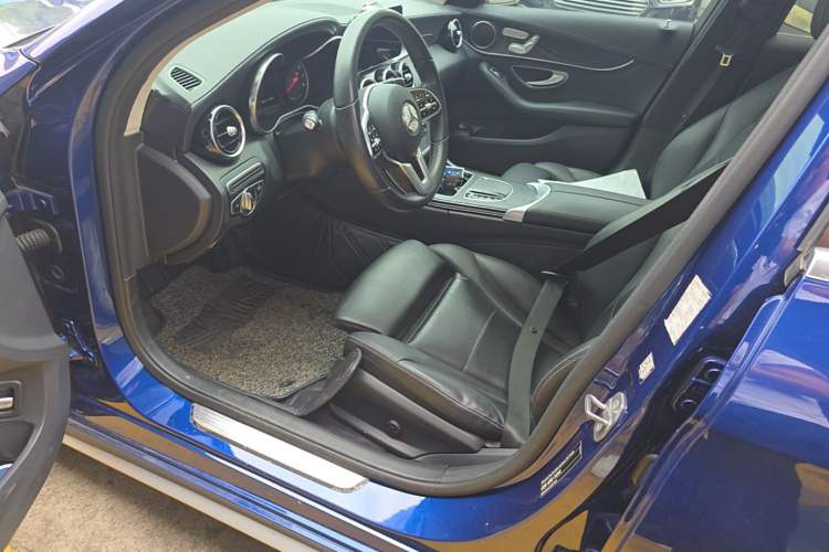 Used Mercedes-Benz C-Class 2019 C 260 L Sport Edition Left Front Seat