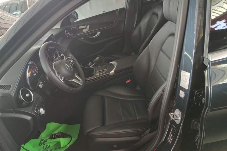 Used Mercedes-Benz C-Class 2019 Restyled C 260 L Sport Edition Left Front Seat