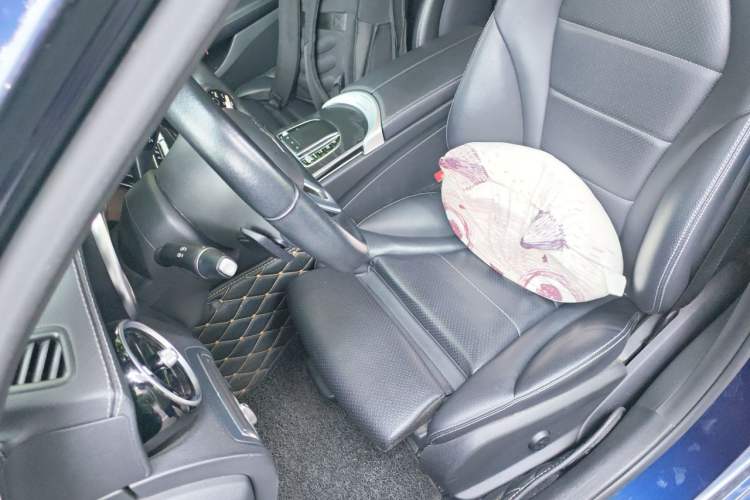 Used Mercedes-Benz C-Class 2019 Restyled C 260 L Sport Edition Left Front Seat