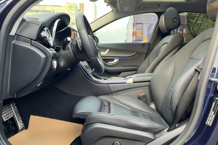 Used Mercedes-Benz C-Class 2019 C 180 L Fashion Edition Sport Version Left Front Seat