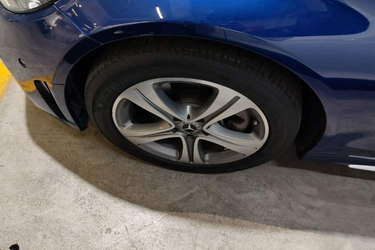 Used Mercedes-Benz C-Class 2019 C 260 L Sport Edition Left Front Wheel Hub