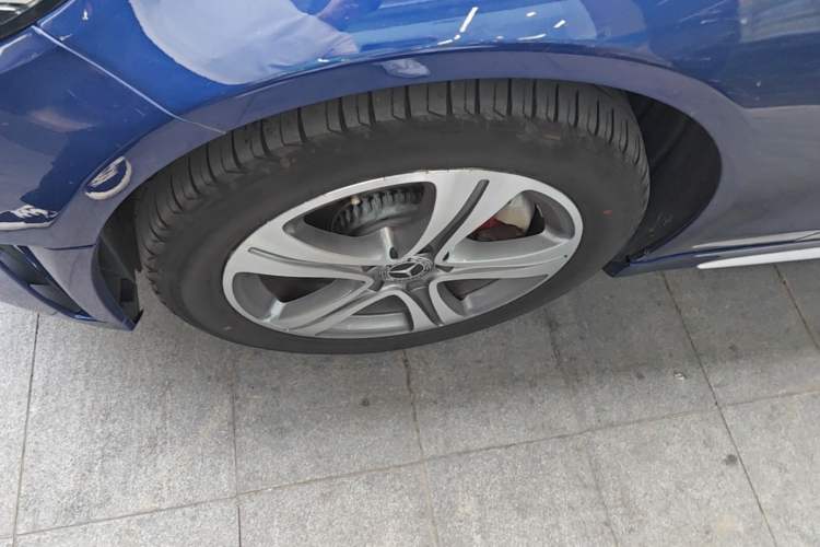 Used Mercedes-Benz C-Class 2019 C 260 L Sport Edition Left Front Wheel Hub