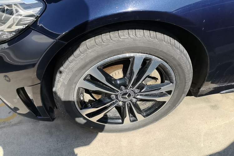 Used Mercedes-Benz C-Class 2019 C 260 Sport Edition Left Front Wheel Hub
