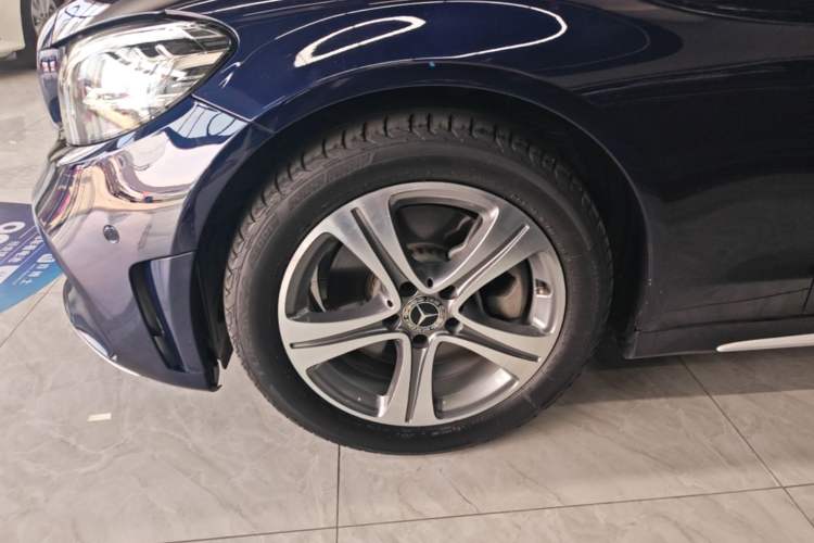 Used Mercedes-Benz C-Class 2019 Restyled C 260 L Sport Edition Left Front Wheel Hub