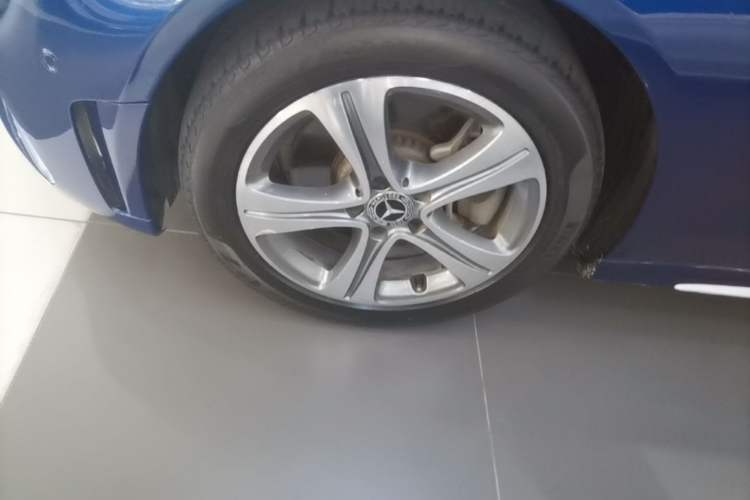 Used Mercedes-Benz C-Class 2019 C 260 L Sport Edition Left Front Wheel Hub