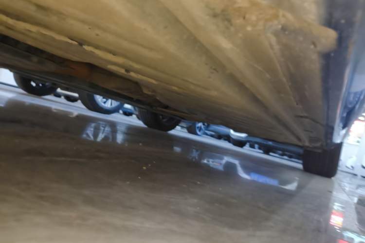 Used Mercedes-Benz C-Class 2019 C 260 Sport Edition Left Side Sill