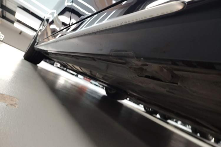 Used Mercedes-Benz C-Class 2019 Restyled C 260 L Sport Edition Left Side Sill