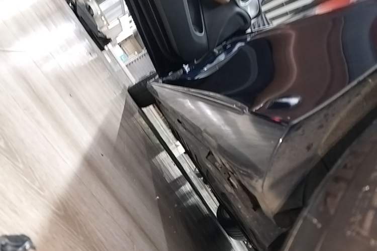 Used Mercedes-Benz C-Class 2019 C 260 Coupe Left Side Sill