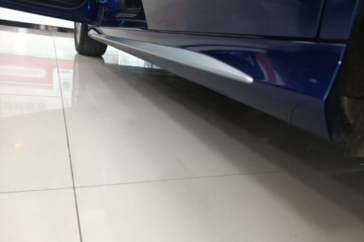 Used Mercedes-Benz C-Class 2019 C 180 L Fashion Edition Sport Version Left Side Sill
