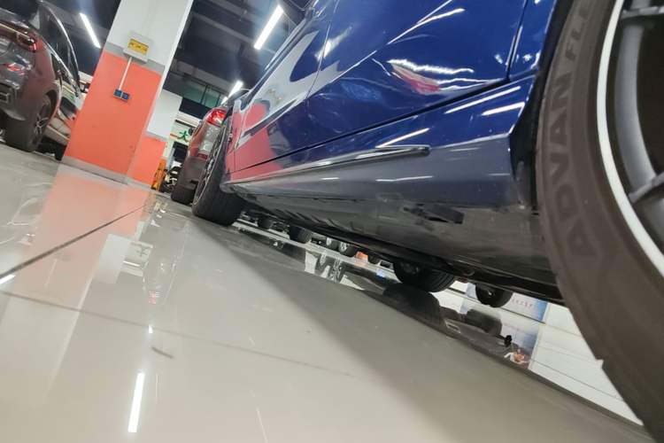 Used Mercedes-Benz C-Class 2019 C 260 L Sport Edition Left Side Sill