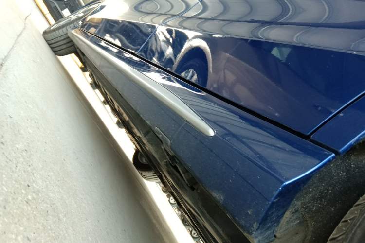 Used Mercedes-Benz C-Class 2019 C 180 L Fashion Edition Sport Version Left Side Sill