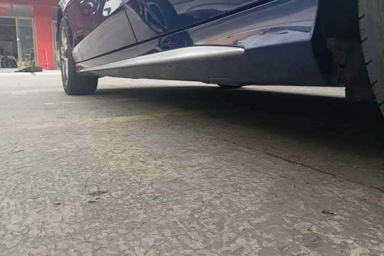 Used Mercedes-Benz C-Class 2019 Restyled C 260 L Sport Edition Left Side Sill