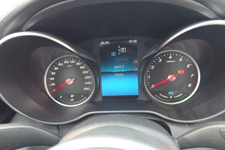Used Mercedes-Benz C-Class 2019 C 260 L Sport Edition Odometer Close Up