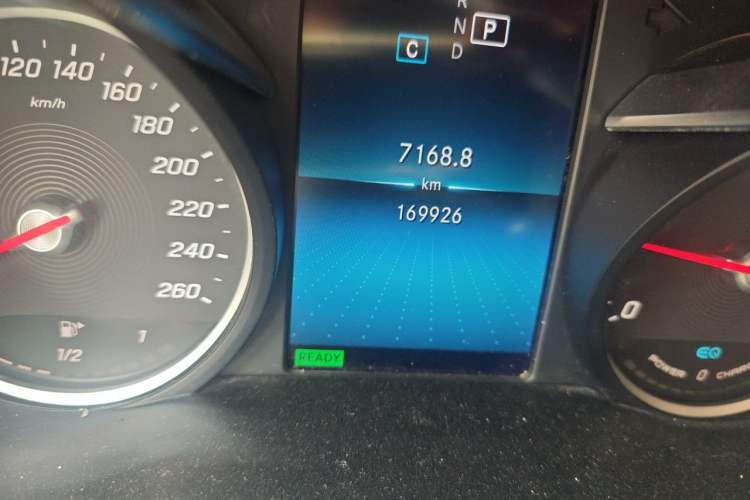 Used Mercedes-Benz C-Class 2019 C 260 Sport Edition Odometer Close Up