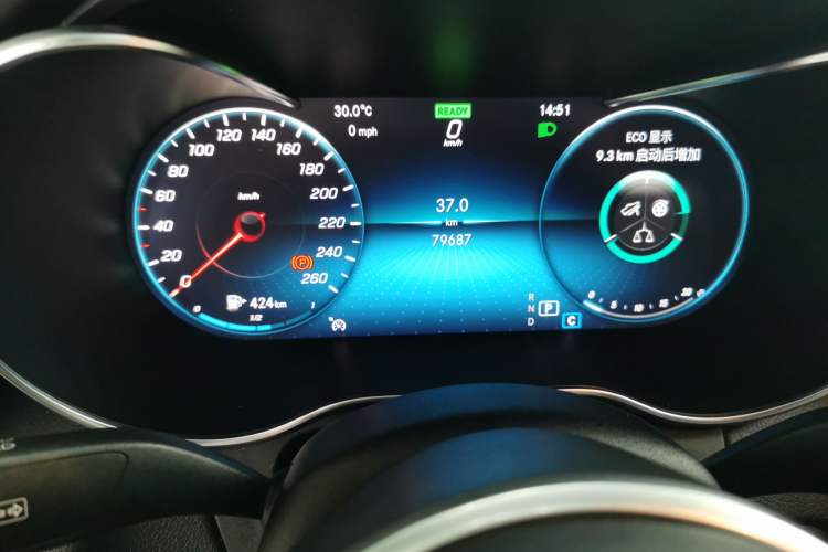 Used Mercedes-Benz C-Class 2019 Restyled C 260 L Sport Edition Odometer Close Up