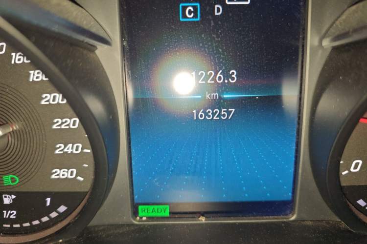 Used Mercedes-Benz C-Class 2019 C 260 L Sport Edition Odometer Close Up
