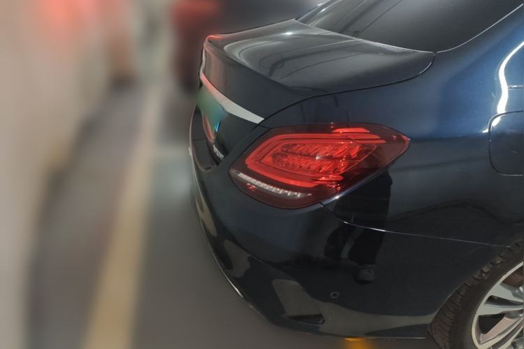Used Mercedes-Benz C-Class 2019 C 180 L Fashion Edition Sport Version Rear Right 45 Deg