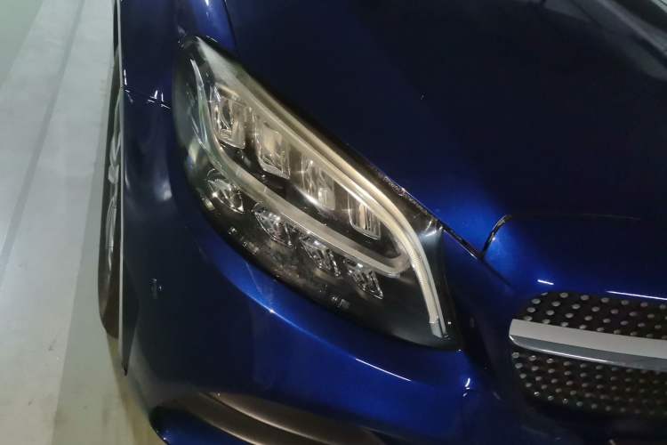 Used Mercedes-Benz C-Class 2019 C 180 L Fashion Edition Sport Version Right Front Headlight