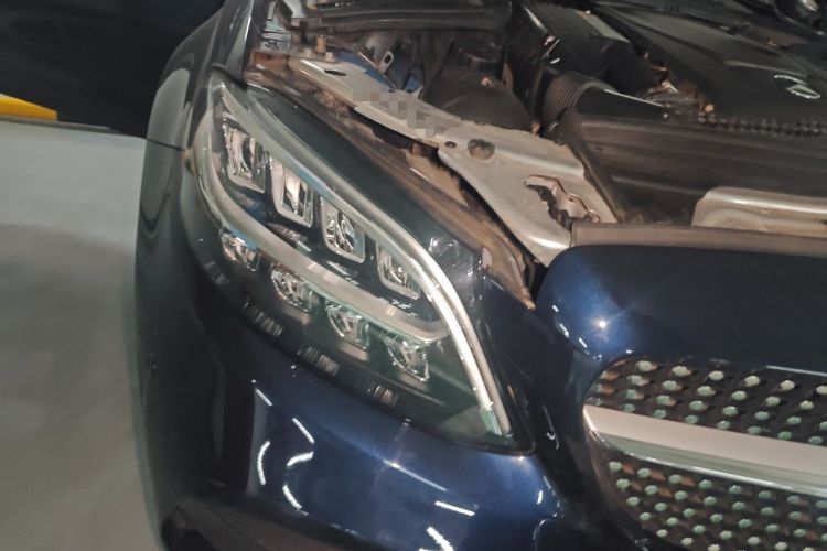 Used Mercedes-Benz C-Class 2019 C 180 L Fashion Edition Sport Version Right Front Headlight