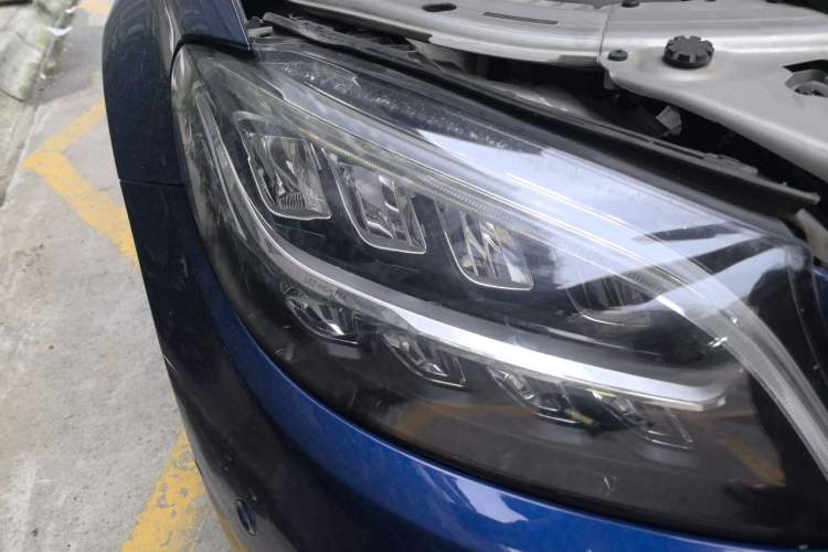 Used Mercedes-Benz C-Class 2019 Restyled C 260 L Sport Edition Right Front Headlight