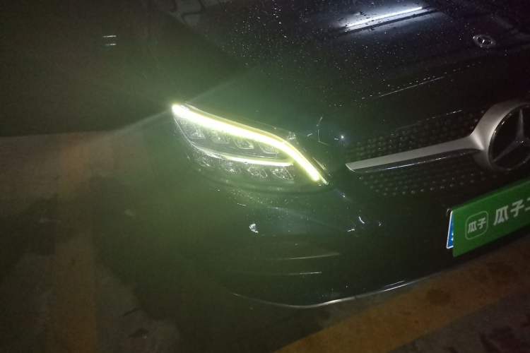 Used Mercedes-Benz C-Class 2019 C 180 L Fashion Edition Sport Version Right Front Headlight
