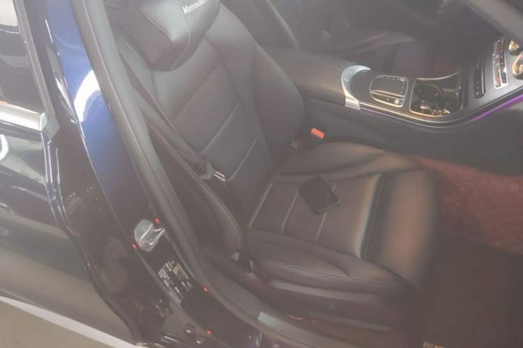 Used Mercedes-Benz C-Class 2019 Restyled C 260 L Sport Edition Right Front Seat