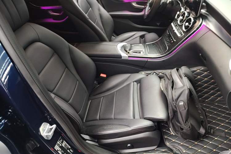 Used Mercedes-Benz C-Class 2019 Restyled C 260 L Sport Edition Right Front Seat