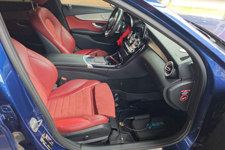 Used Mercedes-Benz C-Class 2019 C 260 Sport Edition Right Front Seat