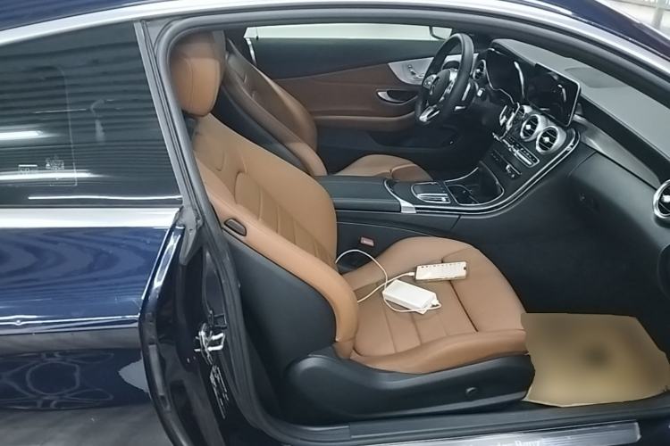 Used Mercedes-Benz C-Class 2019 C 260 Coupe Right Front Seat