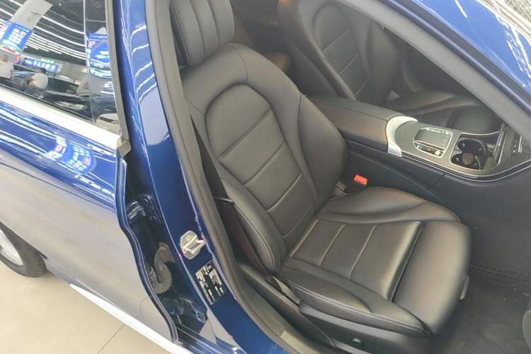 Used Mercedes-Benz C-Class 2019 Restyled C 260 L Sport Edition Right Front Seat