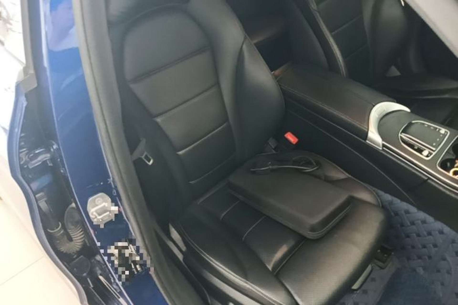 Used Mercedes-Benz C-Class 2019 C 180 L Fashion Edition Sport Version Right Front Seat