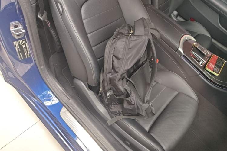 Used Mercedes-Benz C-Class 2019 C 260 Coupe Right Front Seat